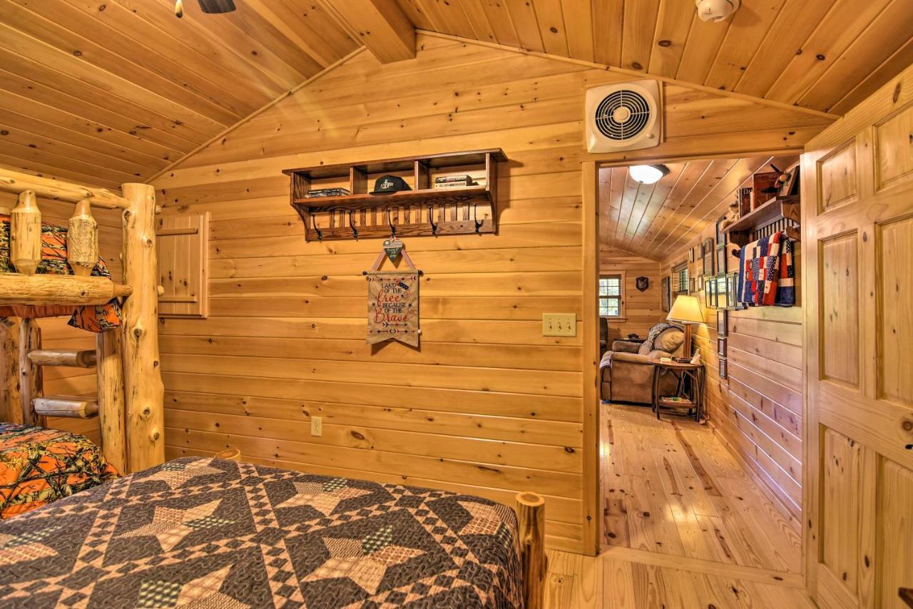 Holiday home Hooah Retreat With Grill And Step-free Access *